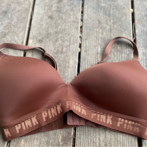 PINK Victoria’s Secret Wear Everywhere Lightly Padded Bra - Picture 1 of 3